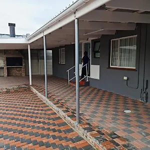 ** Guest house Hasate 10 Florence Street Oakdale Belliville 7530 South African South Africa